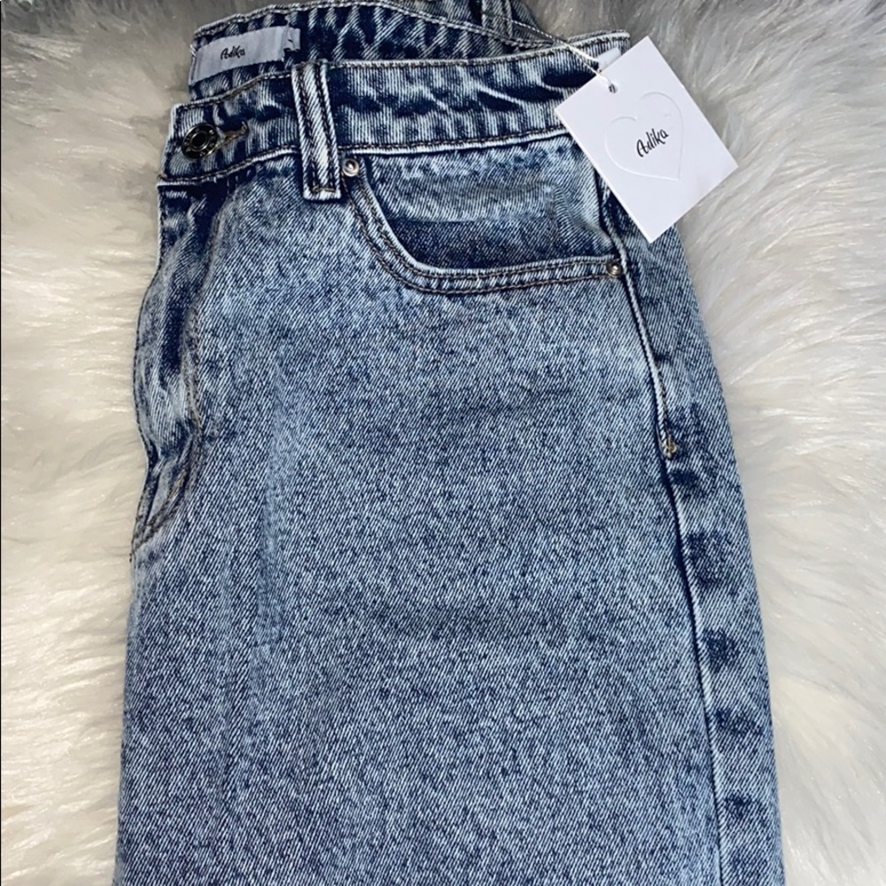 Brand new jeans I never worn